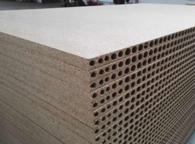 CHIPBOARD HOLES   90cm*210cm*33mm
